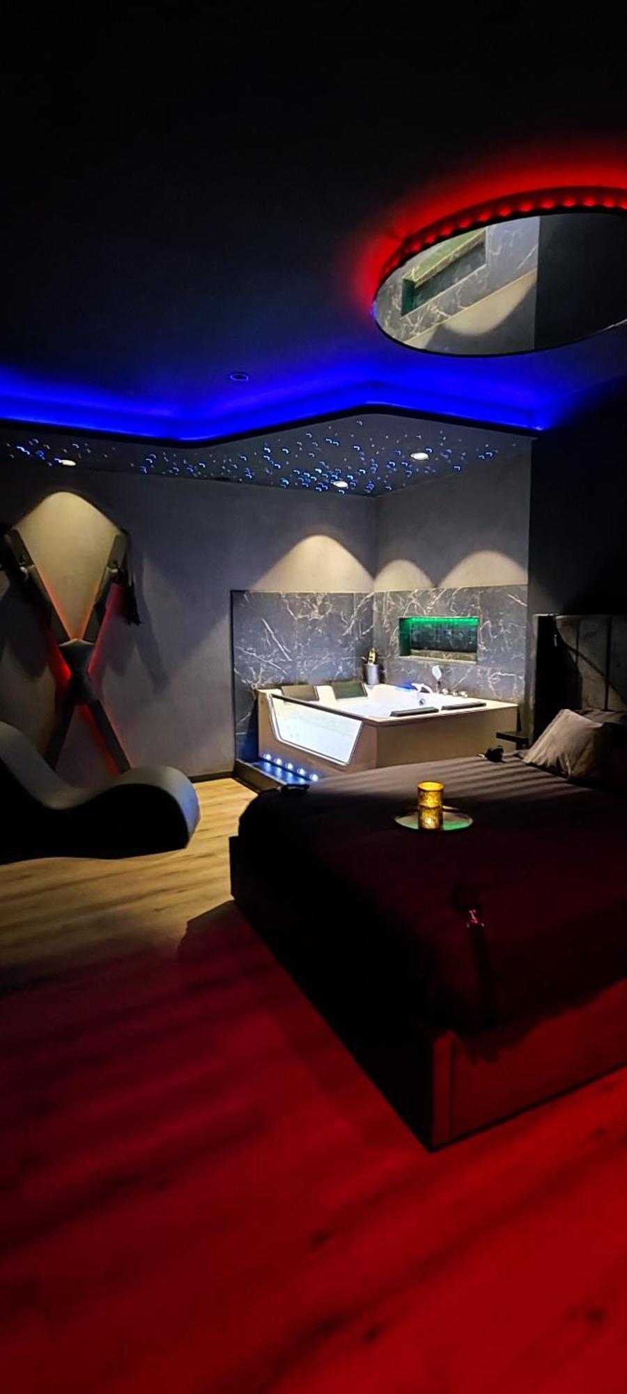 Loveroomxspa Bourg-Saint-Christophe Exterior foto