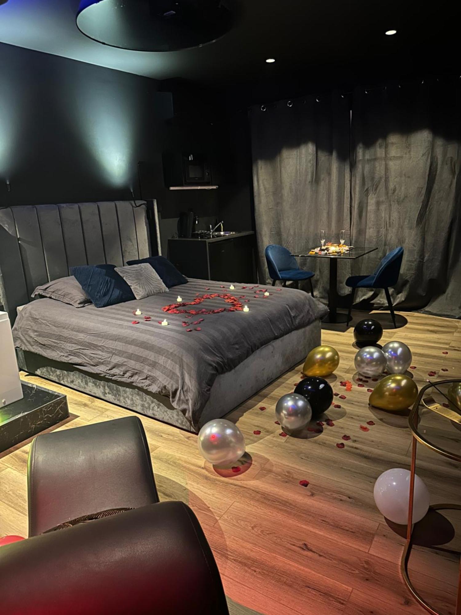 Loveroomxspa Bourg-Saint-Christophe Exterior foto